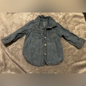GAP Blue Denim Button Down Shirt with Bear on Pocket in Size 6 to 12 Months